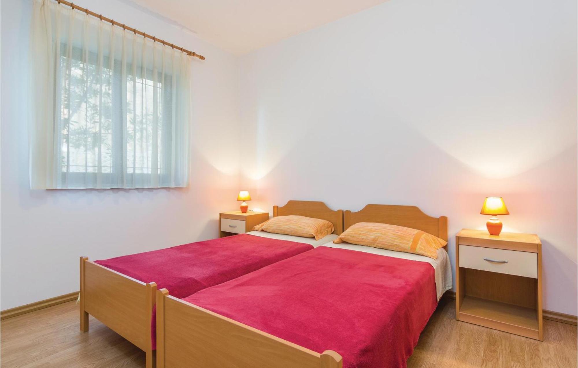 Beautiful Apartment In Porec With Kitchen Εξωτερικό φωτογραφία