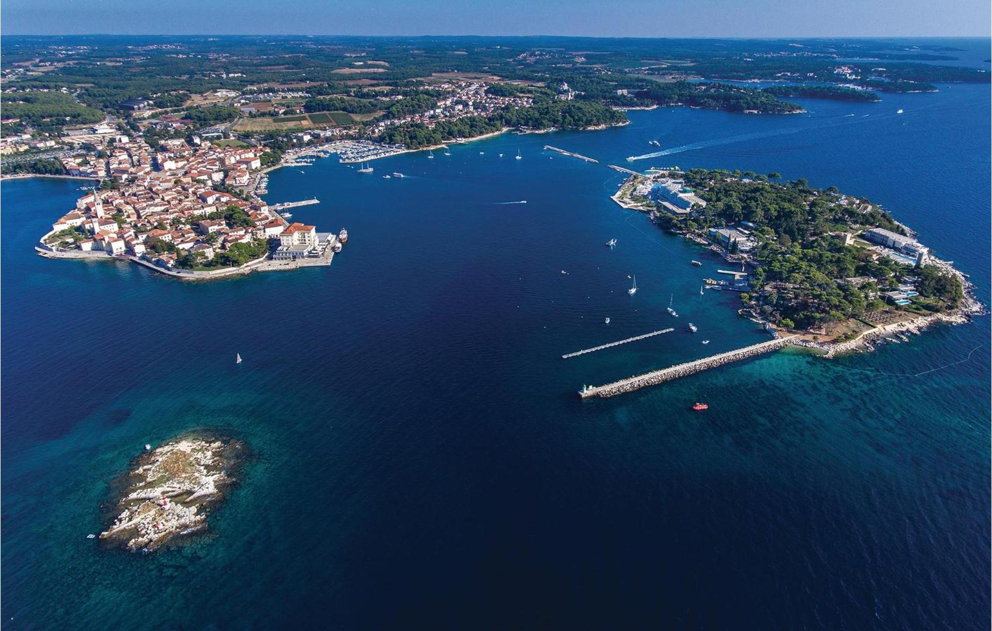 Beautiful Apartment In Porec With Kitchen Εξωτερικό φωτογραφία